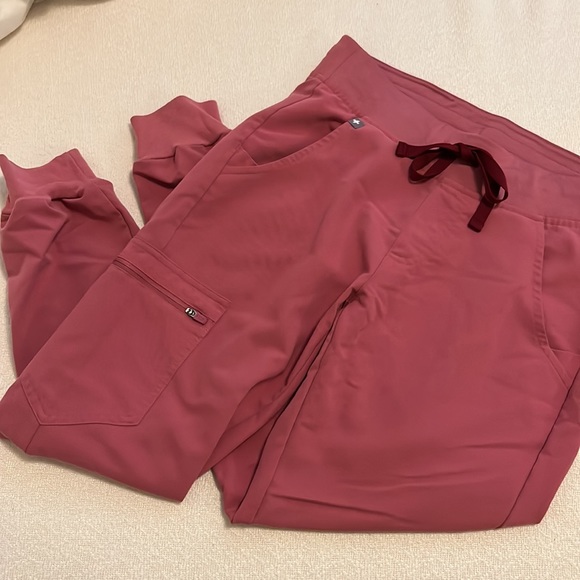 Limited edition Figs scrub set in Quartz - Picture 3 of 4